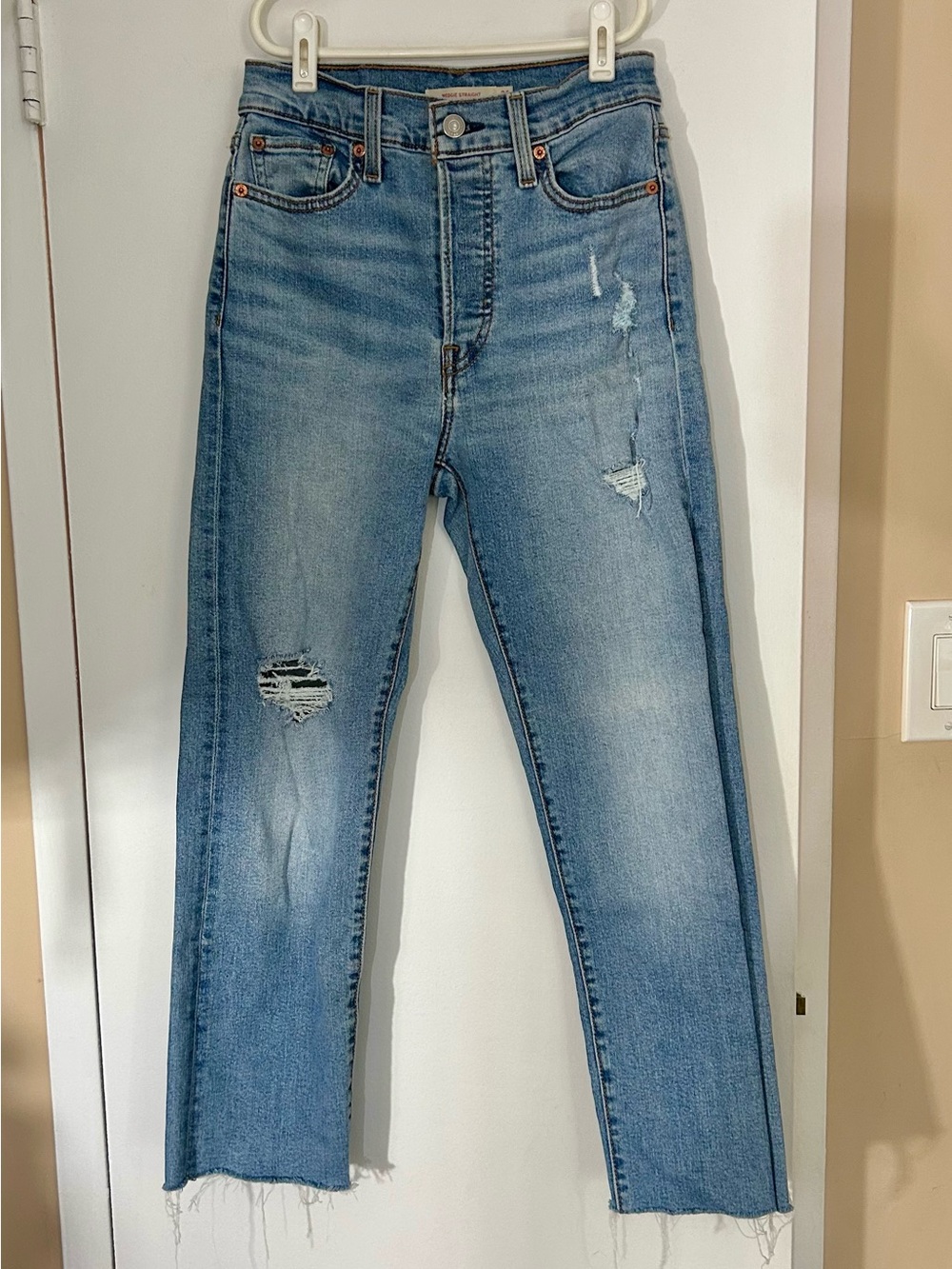Levi's Wedgie Straight Light Blue Distressed Jeans, Women’s Size 26